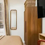 Lovely With Balcony In Sagrada Familia *